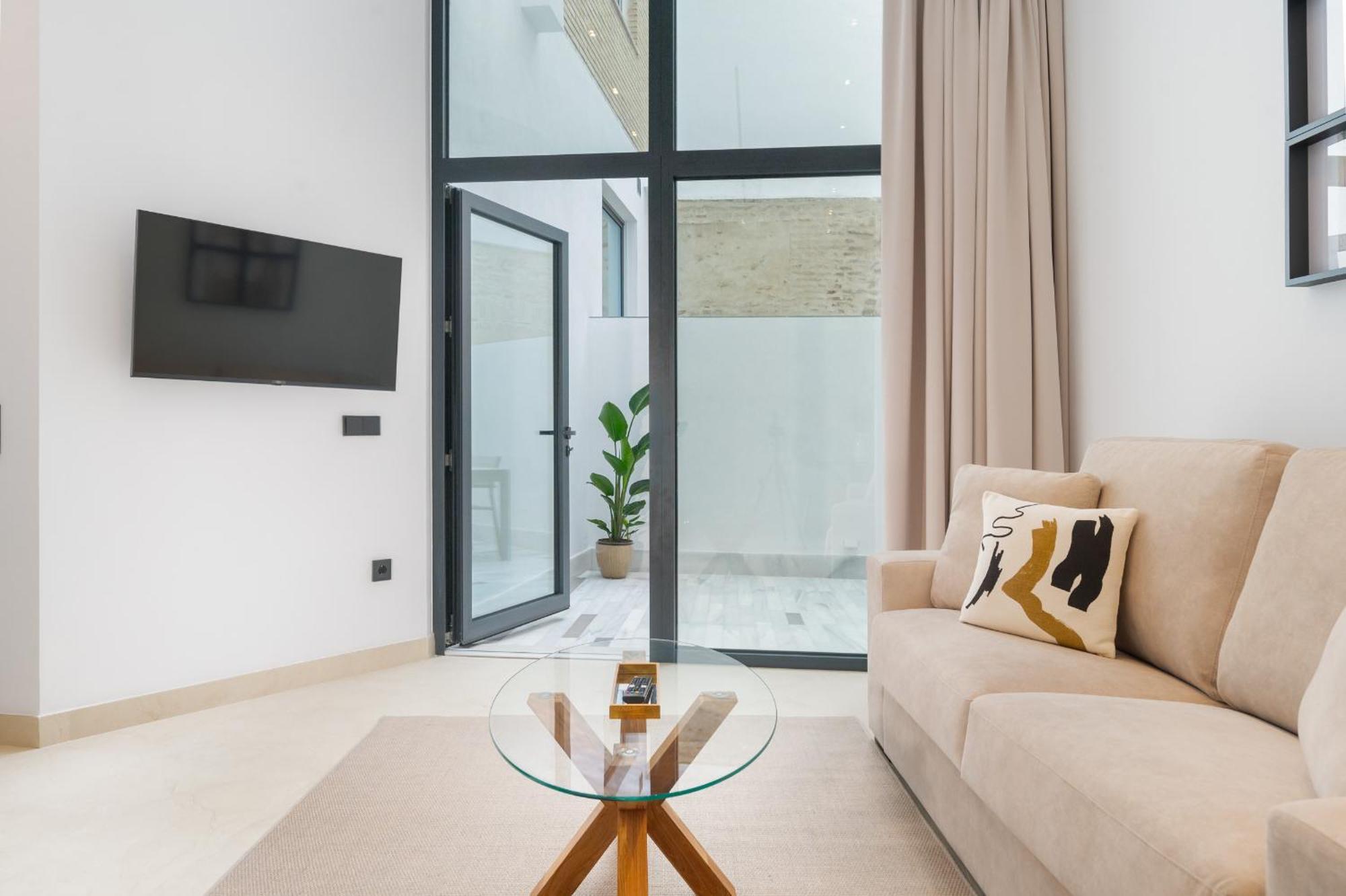 New Design Apartment - Private Patio - Gallos 2 Siviglia Esterno foto