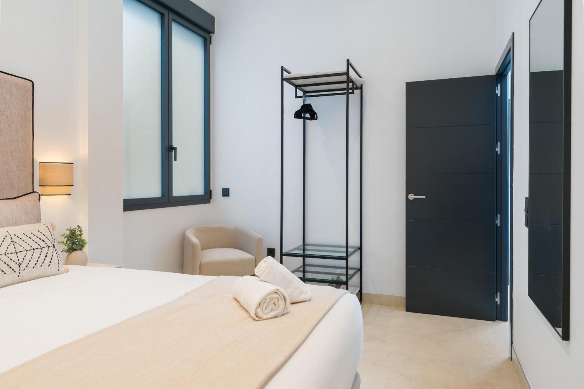 New Design Apartment - Private Patio - Gallos 2 Siviglia Esterno foto
