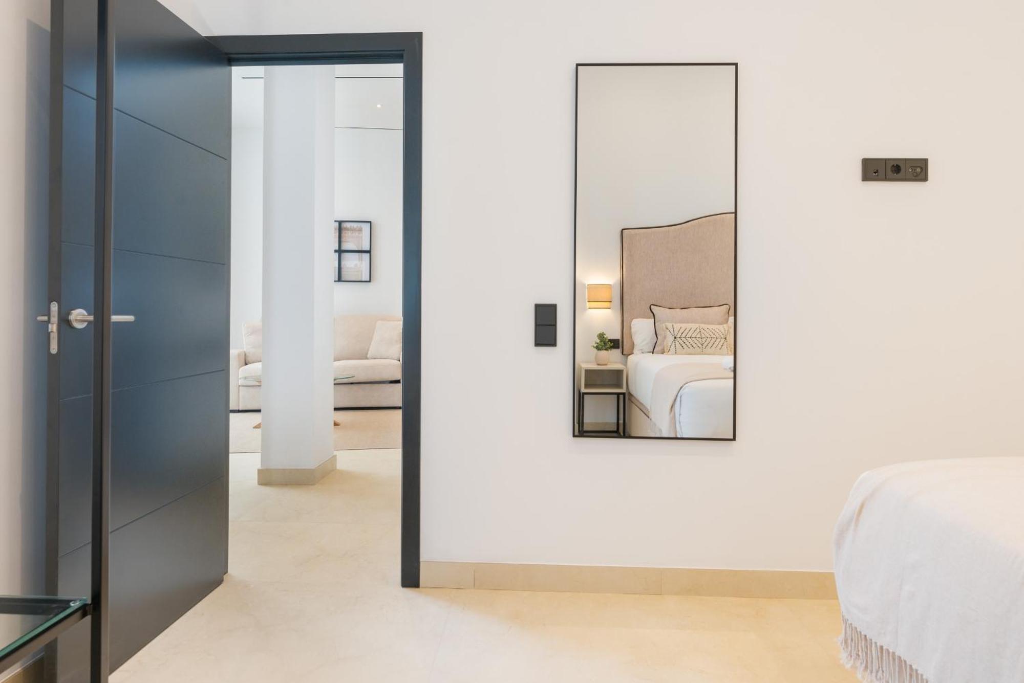 New Design Apartment - Private Patio - Gallos 2 Siviglia Esterno foto